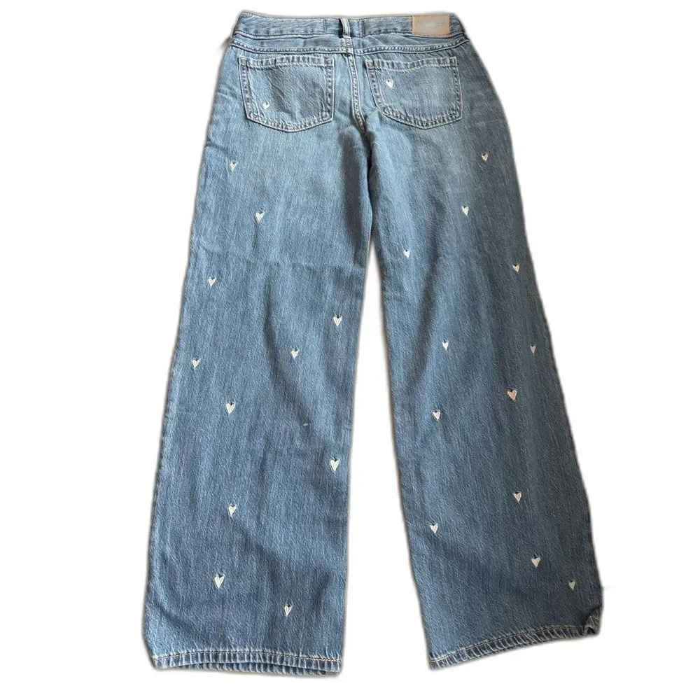 NWT Abercrombie Kids Low Rise Baggy jeans. Medium Wash with Hearts. Size 9/10 - Picture 6 of 10